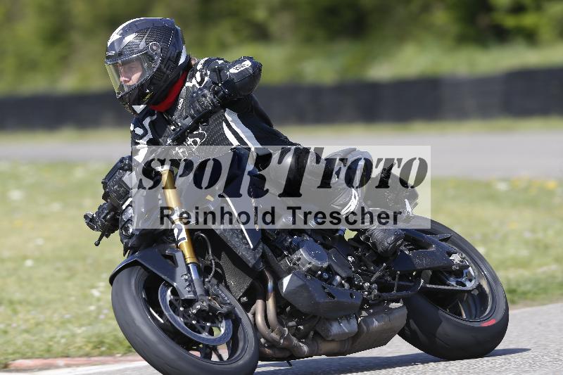 Archiv-2025/09 22.04.2025 Cornu Master School ADR/rot-rouge/12